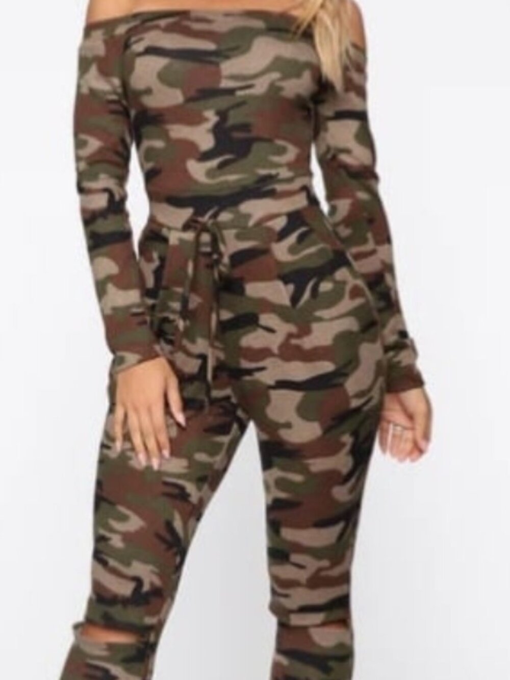 FASHION NOVA CAMO JUMPSUIT SIZE M